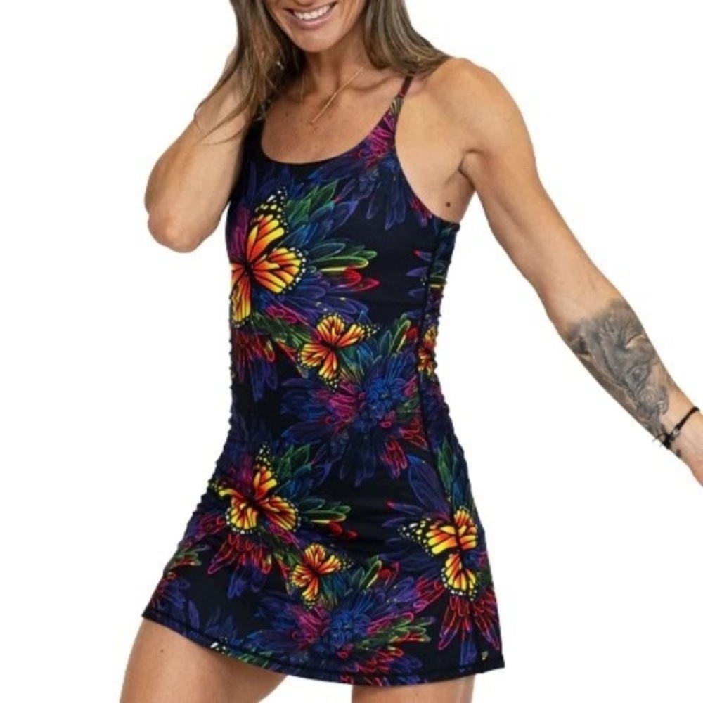 Constantly Varied Gear CVG Butterfly Effect Limitless Dress Shorts Womens L Blac